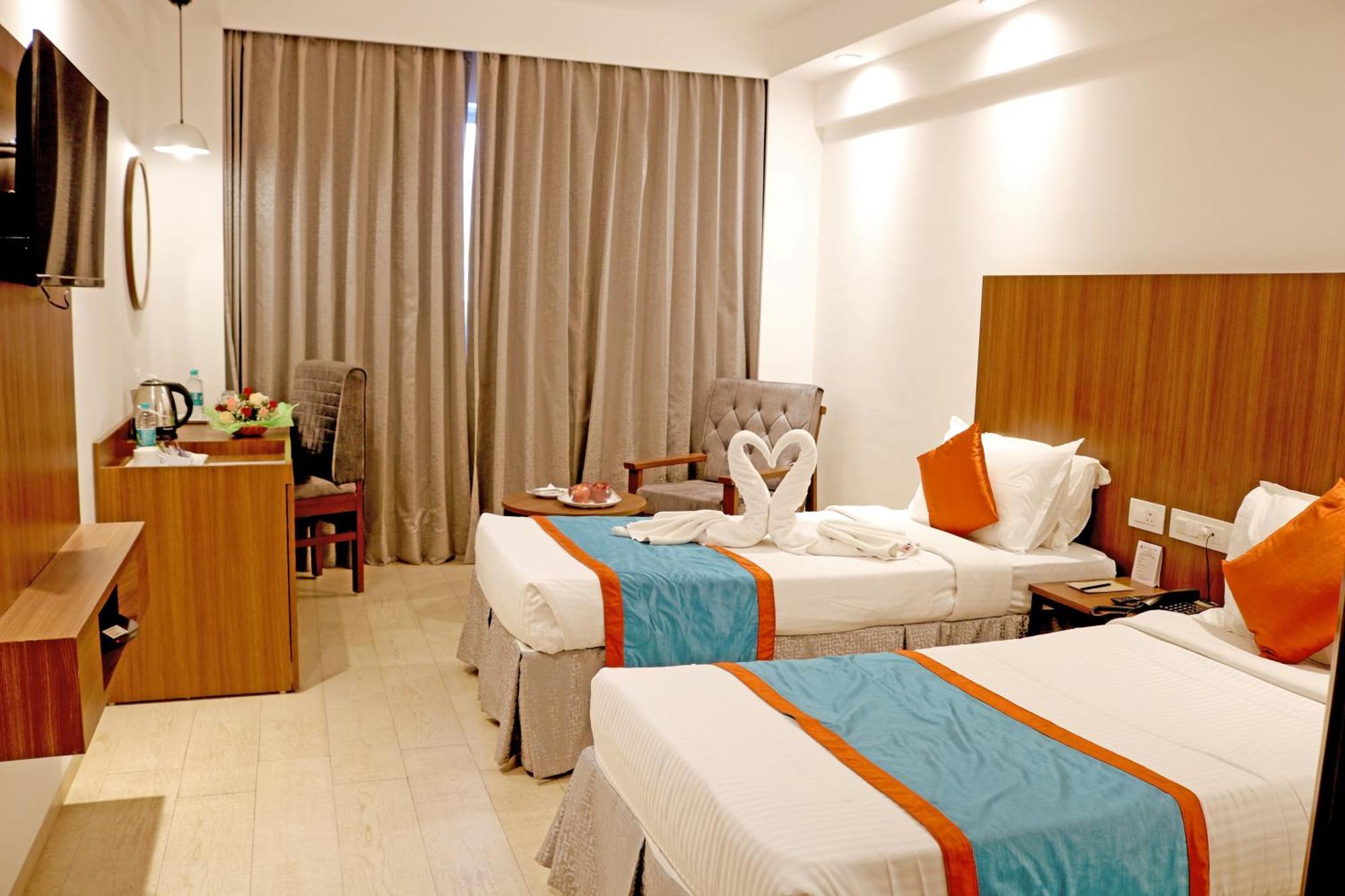 Готель Ramee Guestline Тірупаті Екстер'єр фото