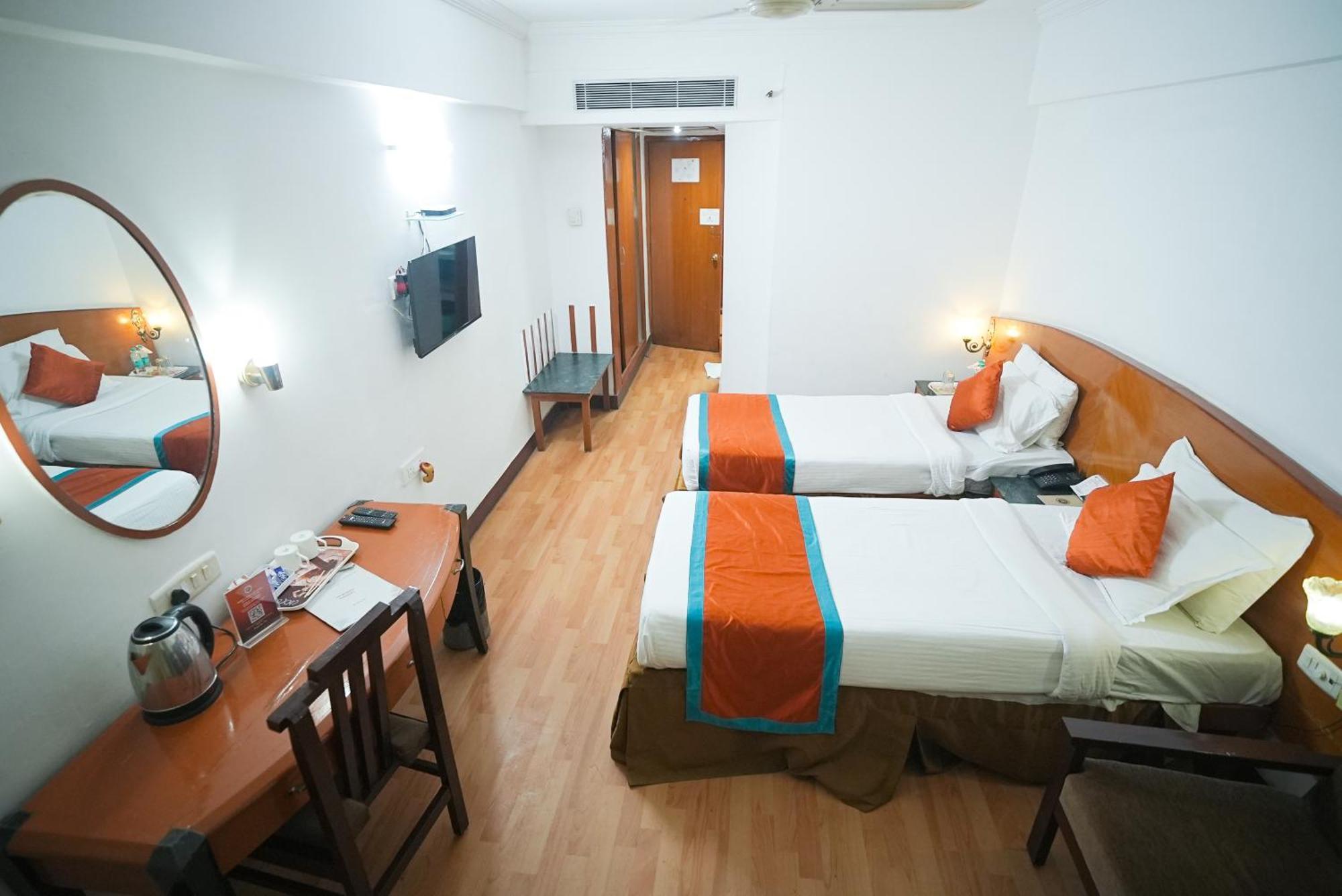 Готель Ramee Guestline Тірупаті Екстер'єр фото