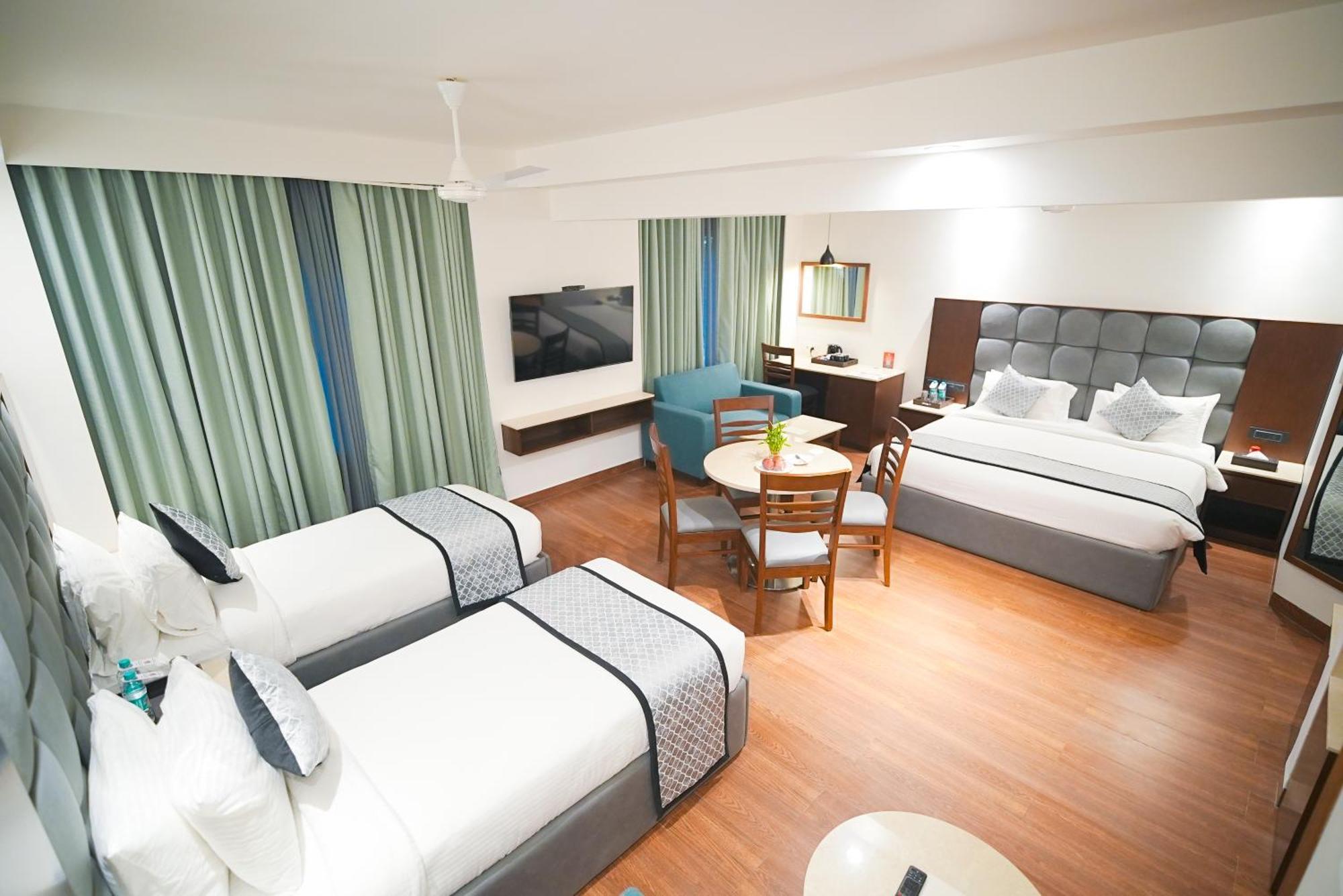 Готель Ramee Guestline Тірупаті Екстер'єр фото